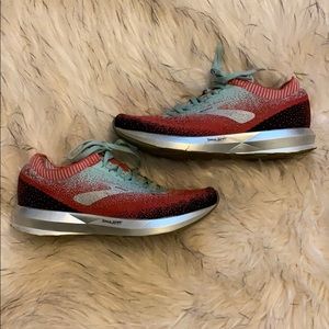 Brooks Levitate 2 Running Shoes size 7.5